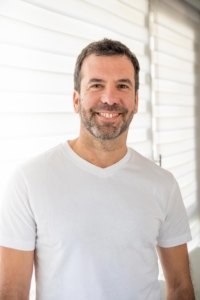 Dr. Rafael Vicuña